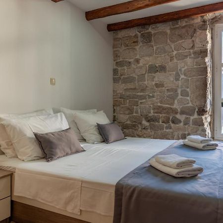 ספליט Camenno Apartments-The Heart Of Diocletian'S Palace-Open All Winter! מראה חיצוני תמונה