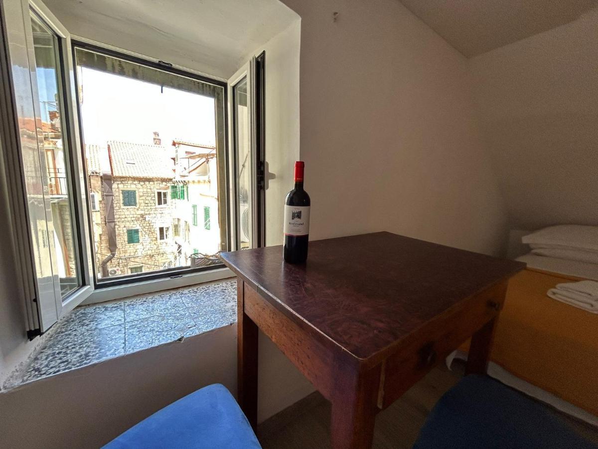 ספליט Camenno Apartments-The Heart Of Diocletian'S Palace-Open All Winter! מראה חיצוני תמונה